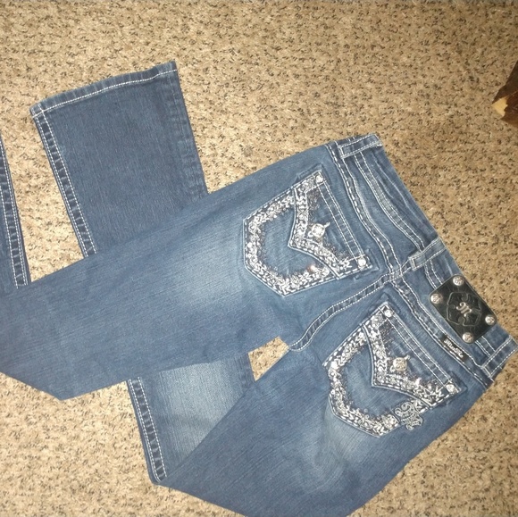 Miss Me Signature Boot 26x33 - Picture 3 of 8